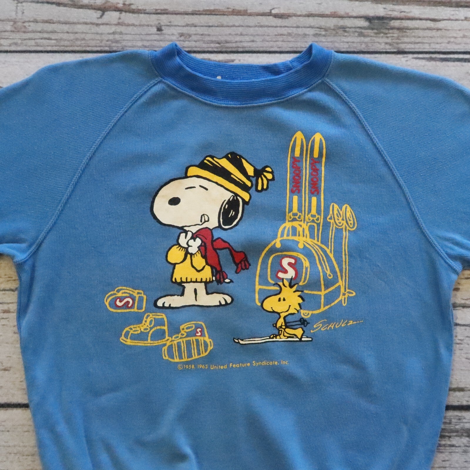 Vintage Snoopy Ski Kids Sweatshirt United Feature Syndicate