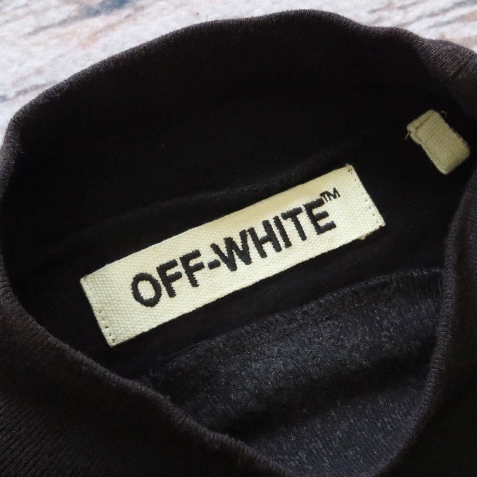 OFF Neck Tee OFF-WHITE c/o VIRGIL ABLOH Tshirt