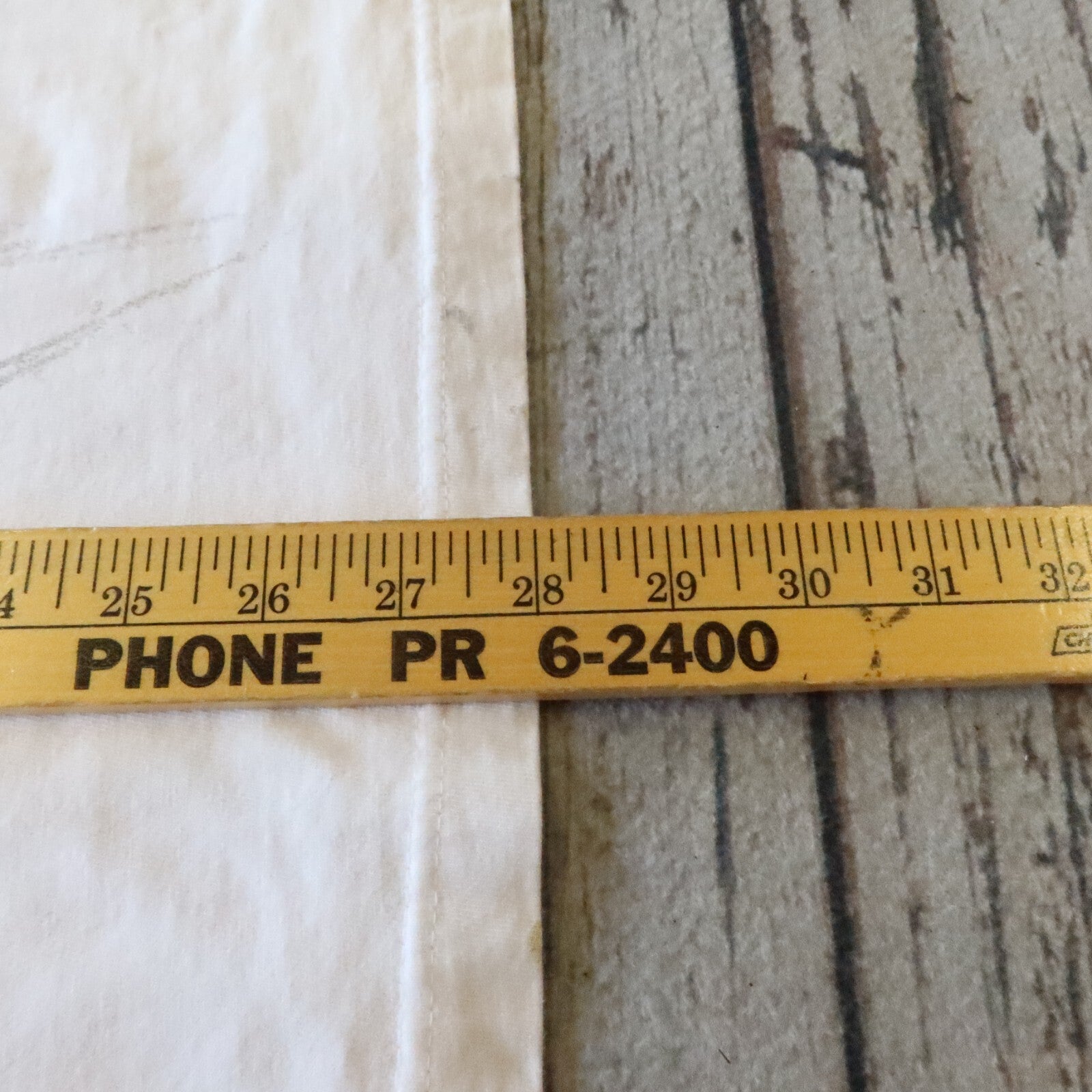 Vintage 90s Mothers Know Best Anthony Perkings Tshirt Single Stitch