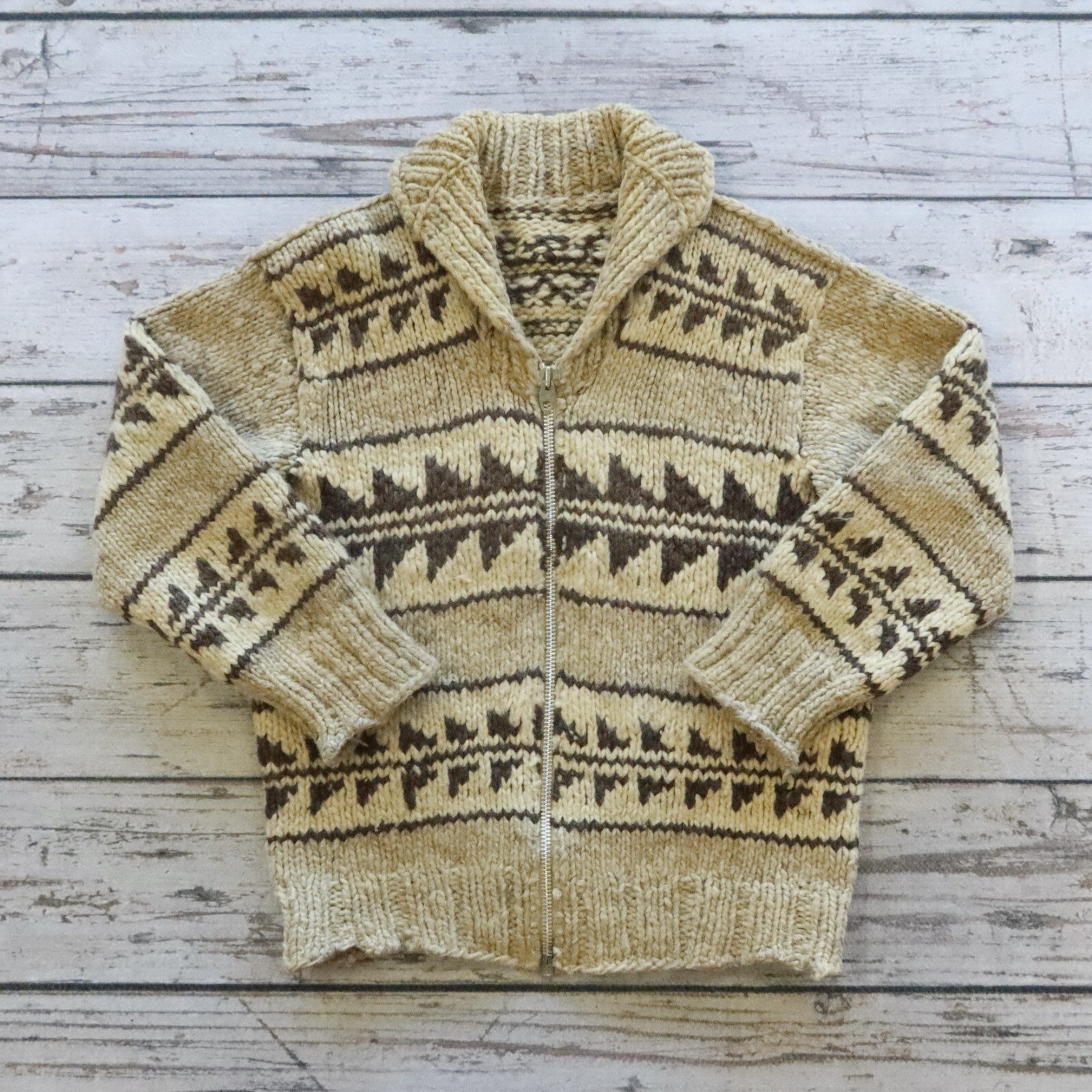 Vintage Rare Cowichan Arrow Hand Knit Cardigan Sweater Lightning Zip